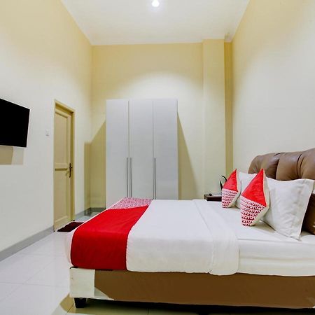 Hotel Oyo 90141 3A Syariah Jakarta Exterior foto