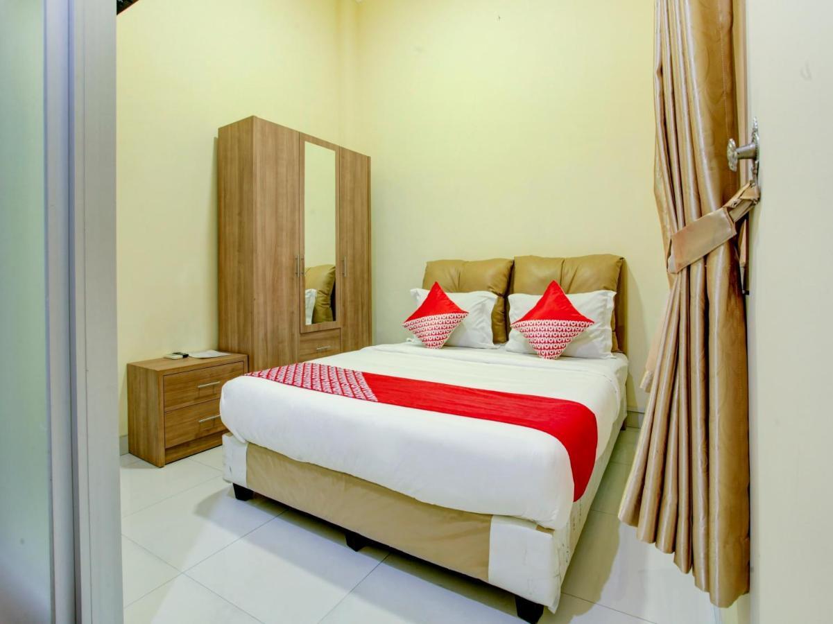 Hotel Oyo 90141 3A Syariah Jakarta Exterior foto